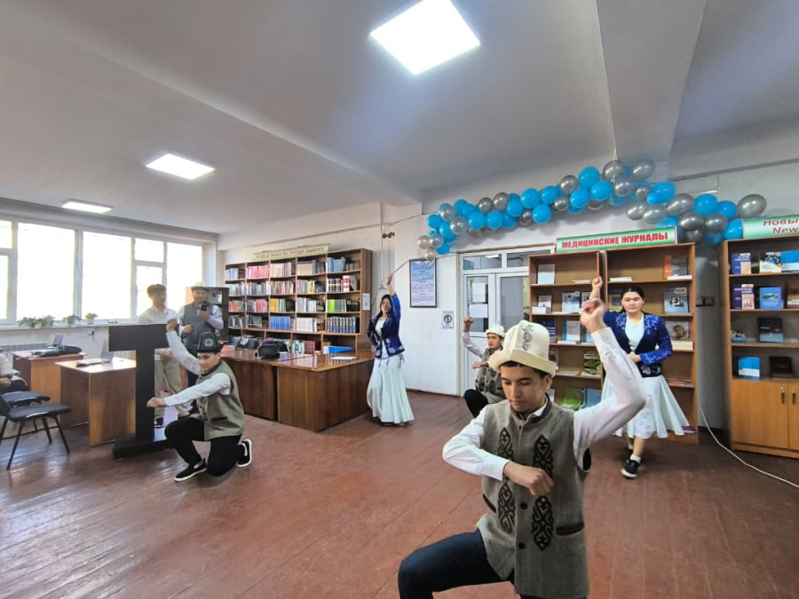 21-февраль — Эл аралык тил күнү  Агрардык-техникалык институтунда.