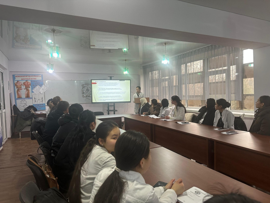  «Помощник медицинской сестры».