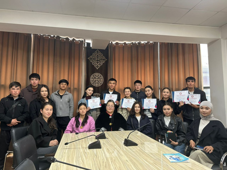 The exchange of knowledge and experience between students of OshSU and JASU was successfully complet...