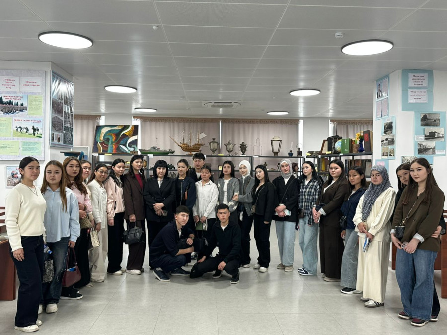 Students at the City Mayor’s Historical Museum
