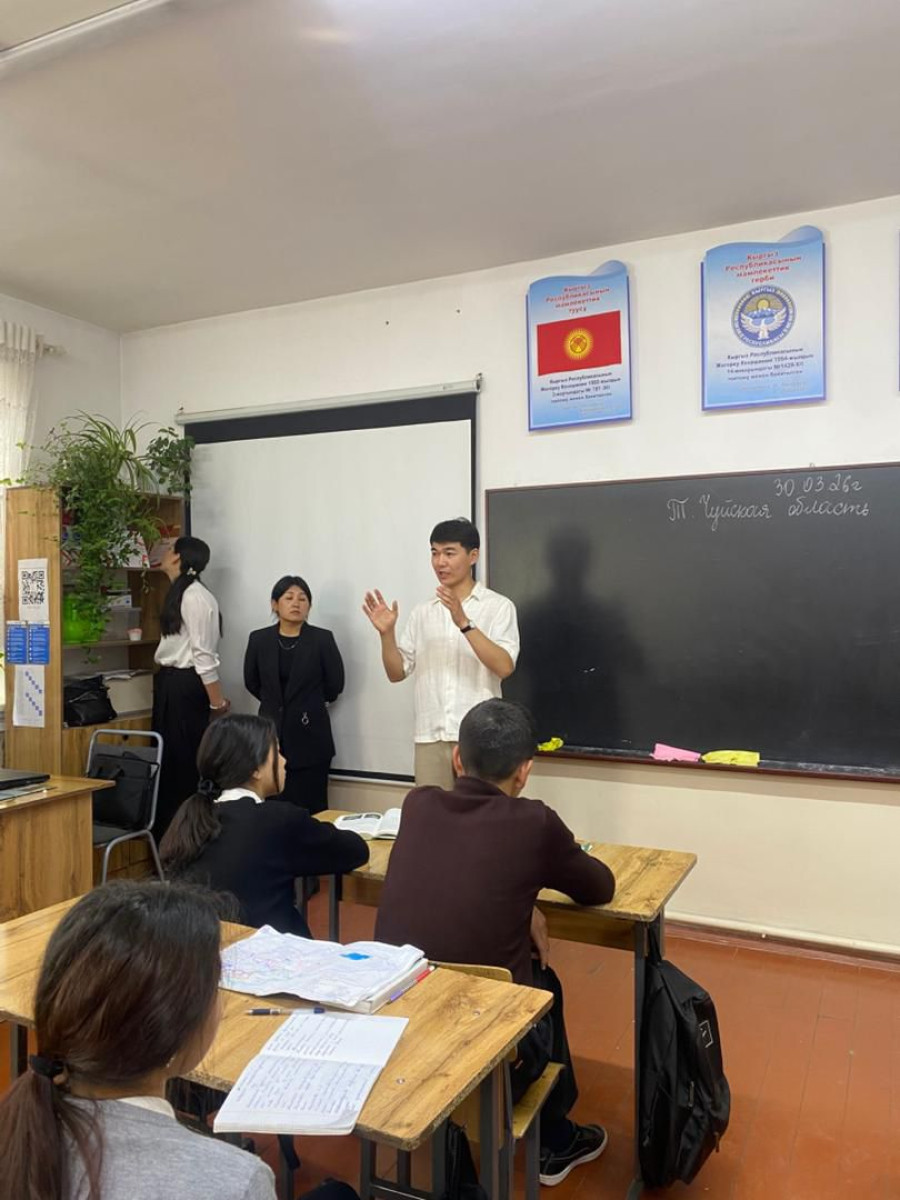 АТИнин Ветеринардык медицина кафедрасынын В-1-22 тайпасынын студенттери өндүрүштүк-врачтык практикас...