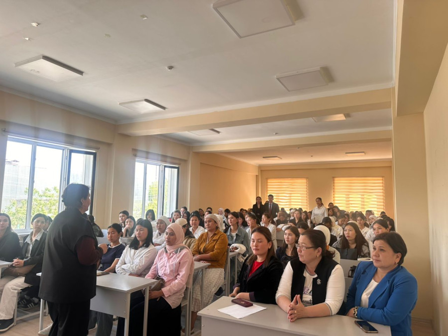 A Seminar on AVN Portal Updates for Students and Faculty Held at the Institute of Philology