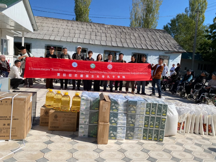 ЖАГУ, институт Конфуция: Почитание пожилых людей в честь Двойной девятки: Институт Конфуция согревае...