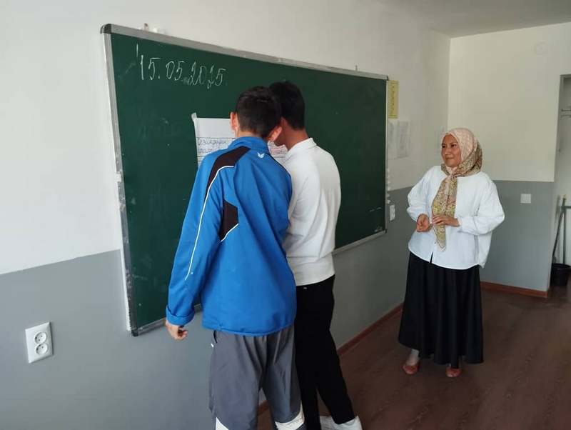 7