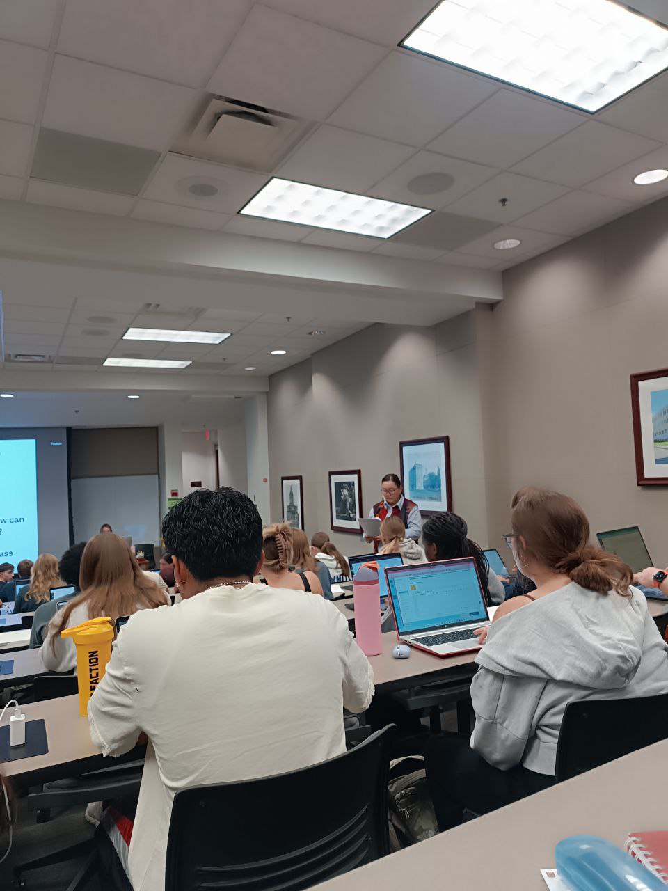 photo_5413352307611005474_y