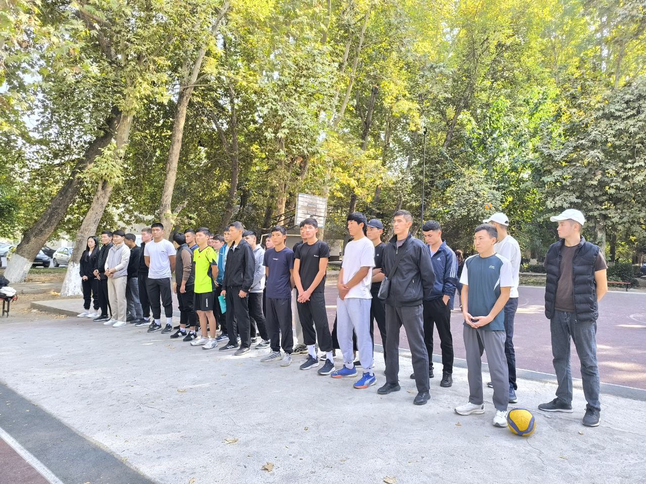 photo_5422533431566402059_y