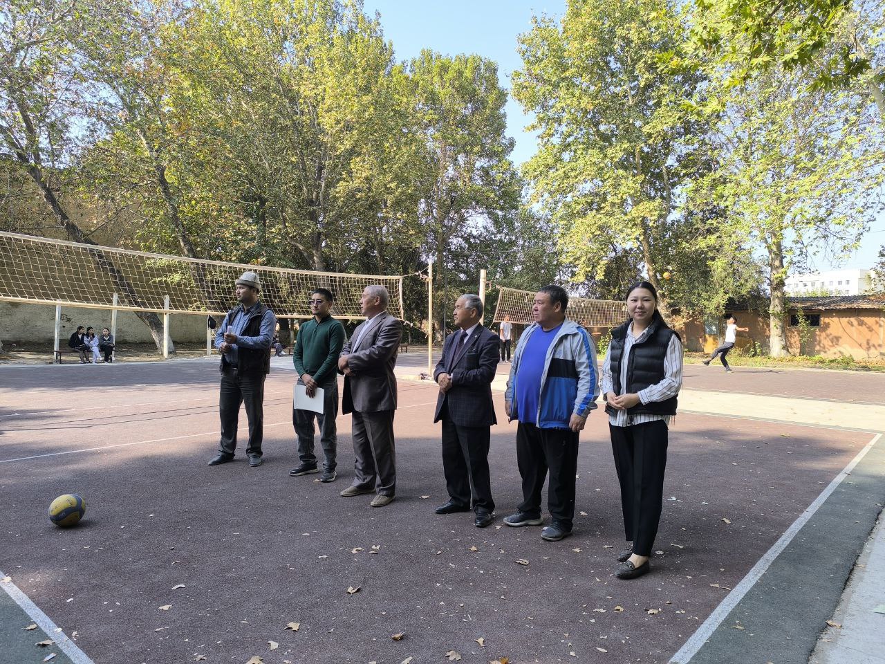 photo_5422533431566402058_y