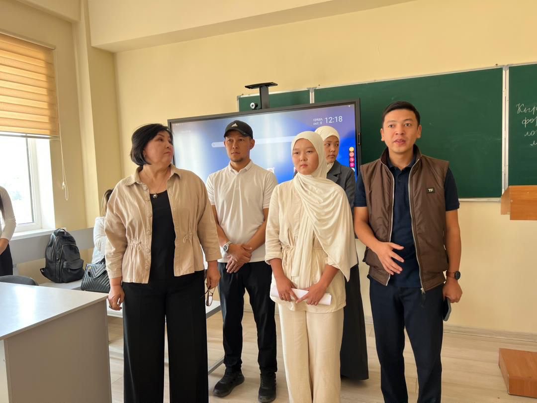 photo_5433671853722959265_y