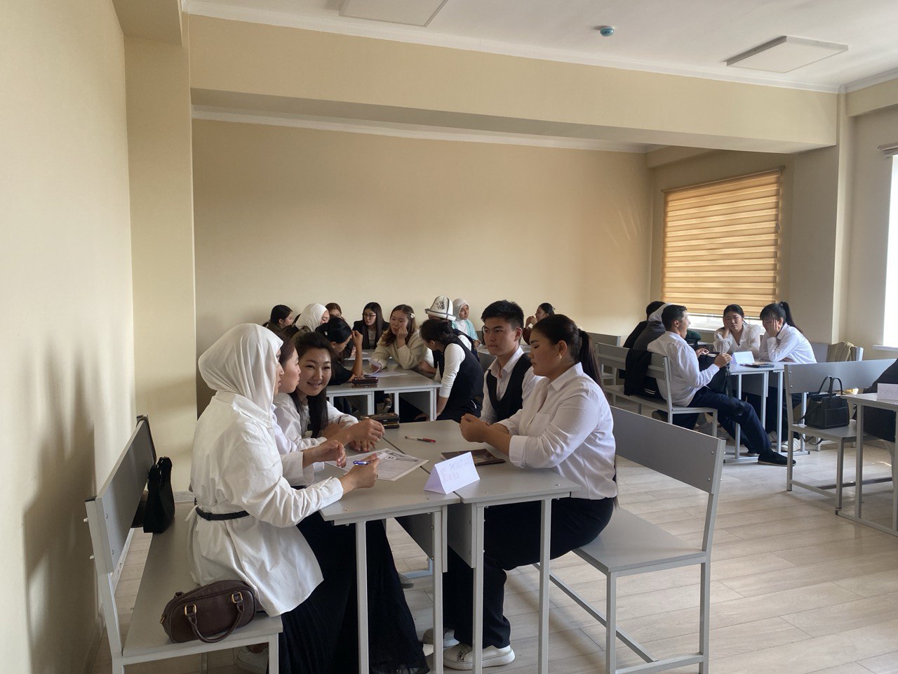 photo_5433671853722959263_y