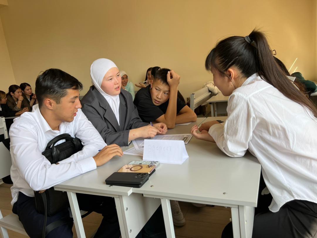 photo_5433671853722959262_y