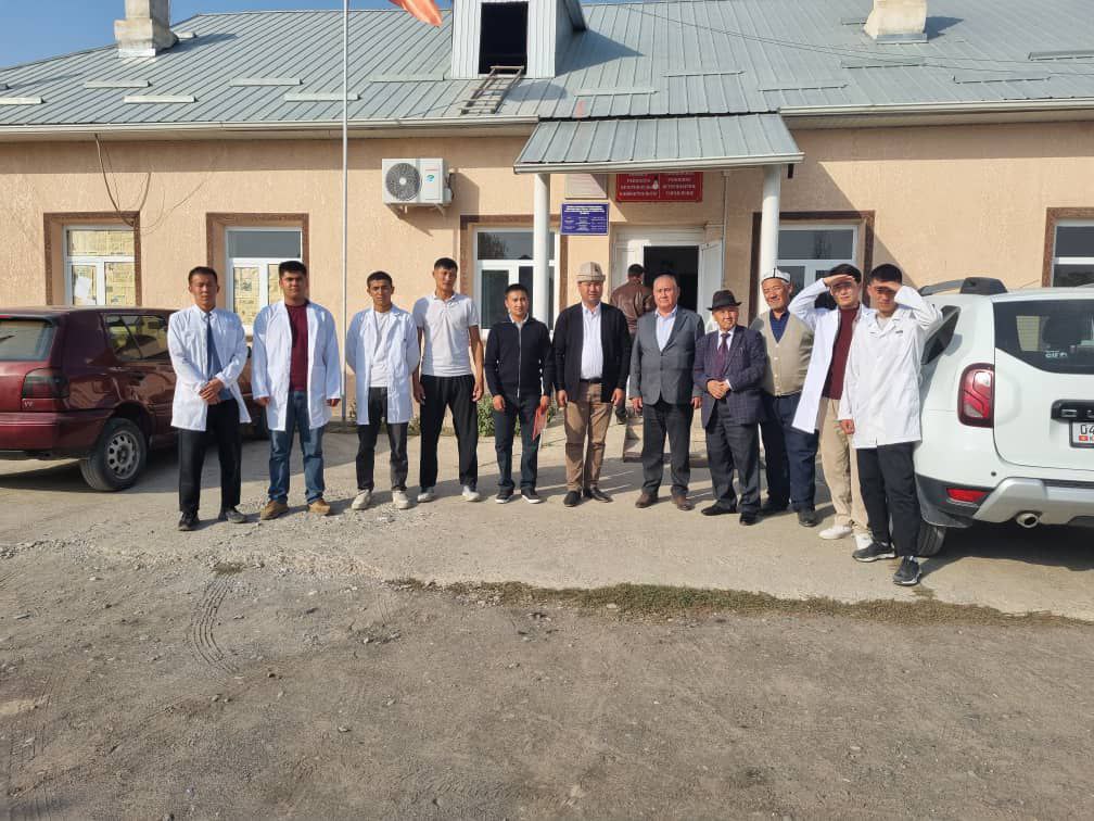 photo_5433671853722959945_y