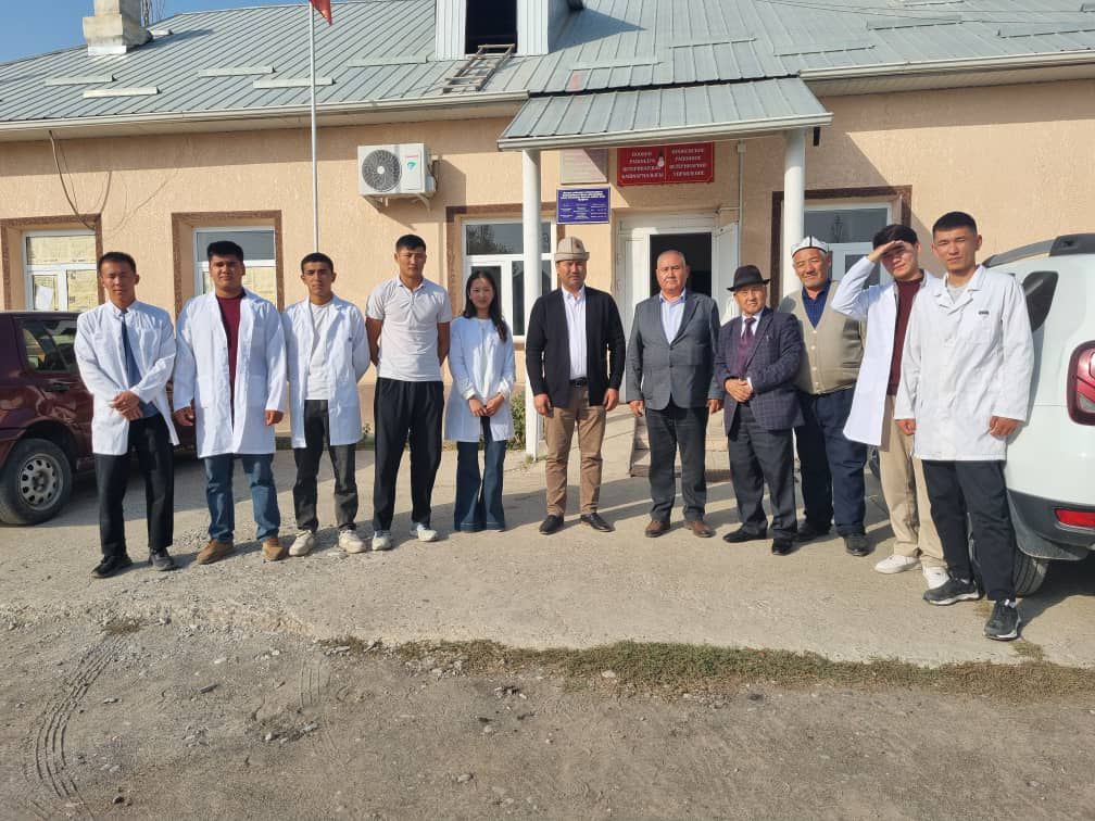 photo_5433671853722959944_y