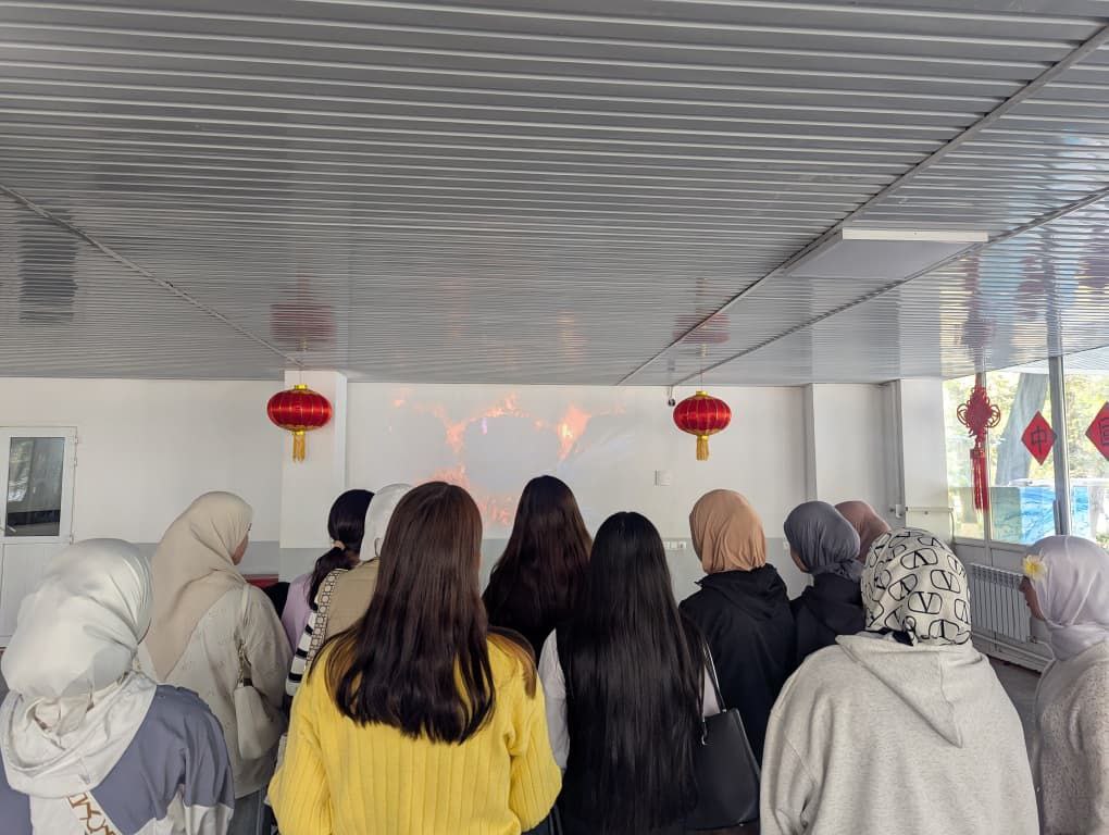 photo_5436049457423710115_y