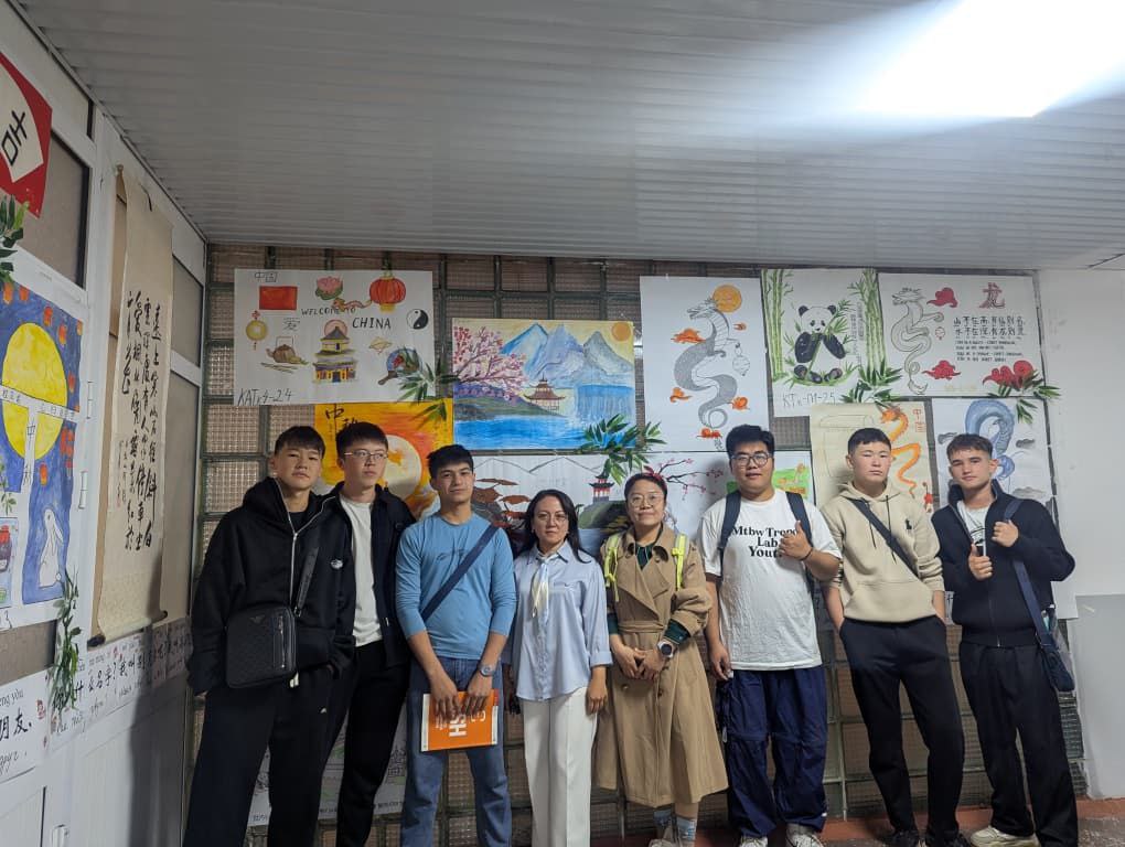 photo_5436049457423710109_y