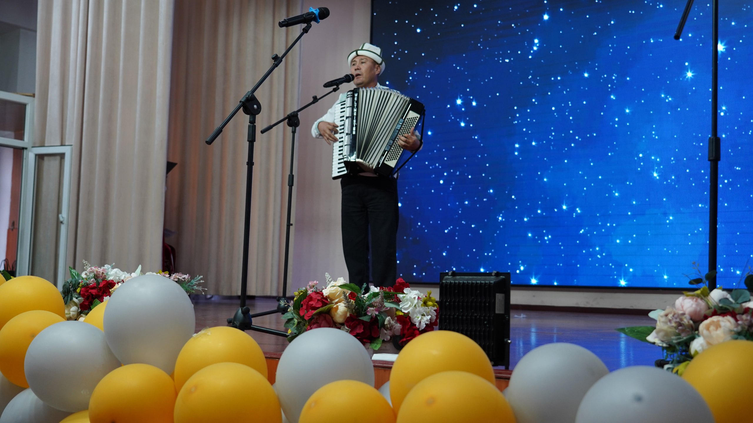 photo_5447266176834075422_w