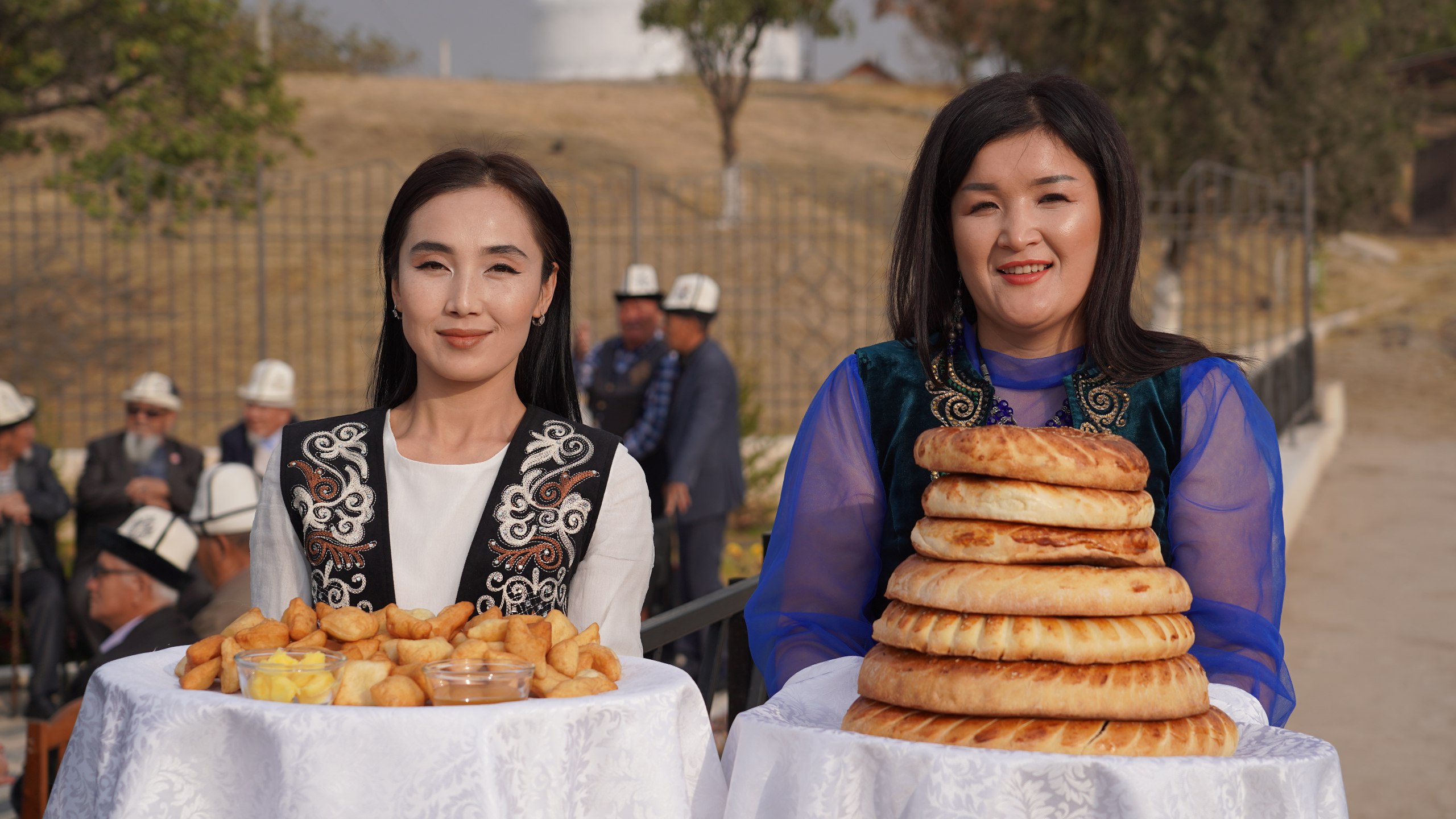 photo_5454158894969518558_w