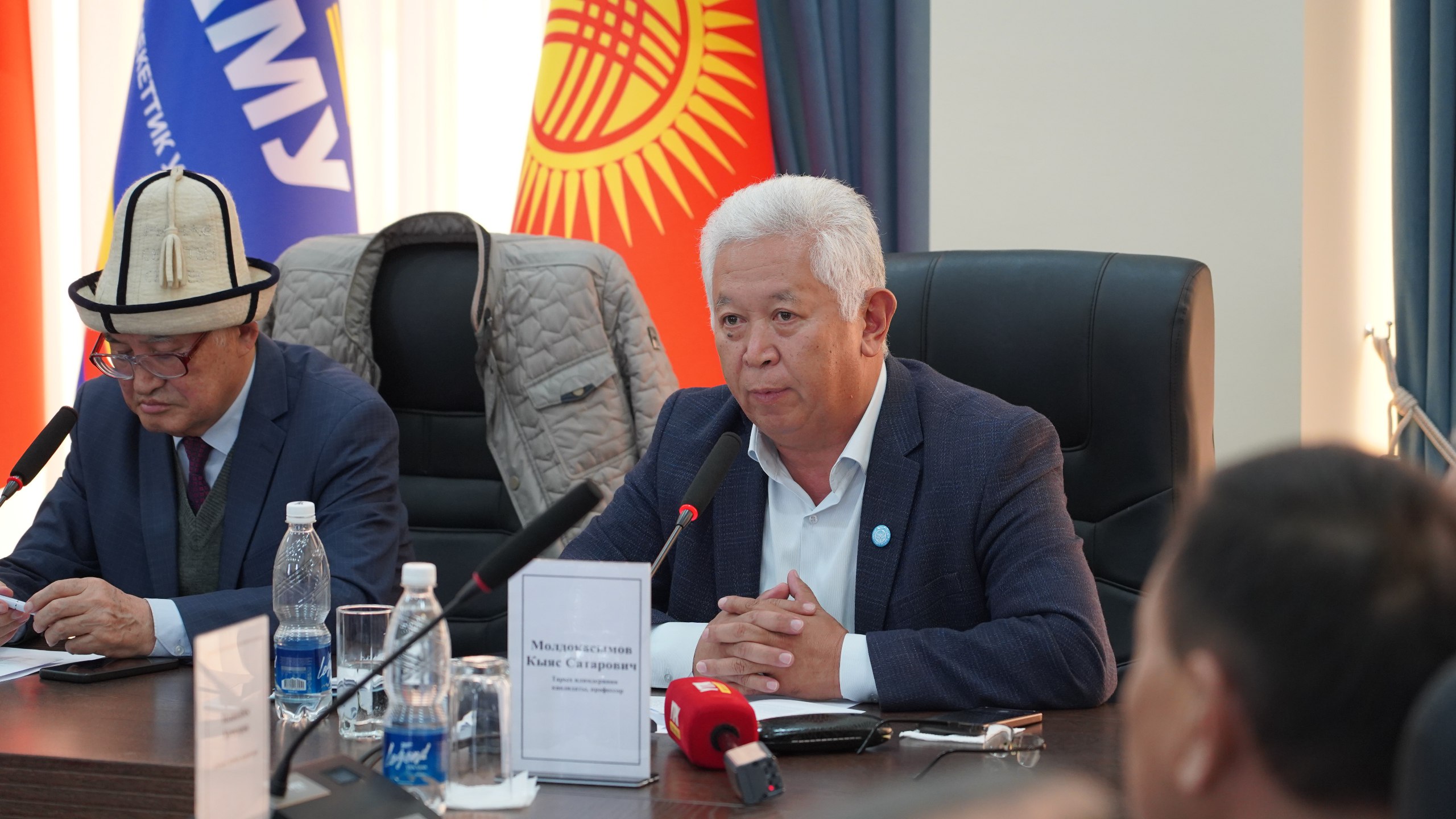 photo_5454158894969518551_w