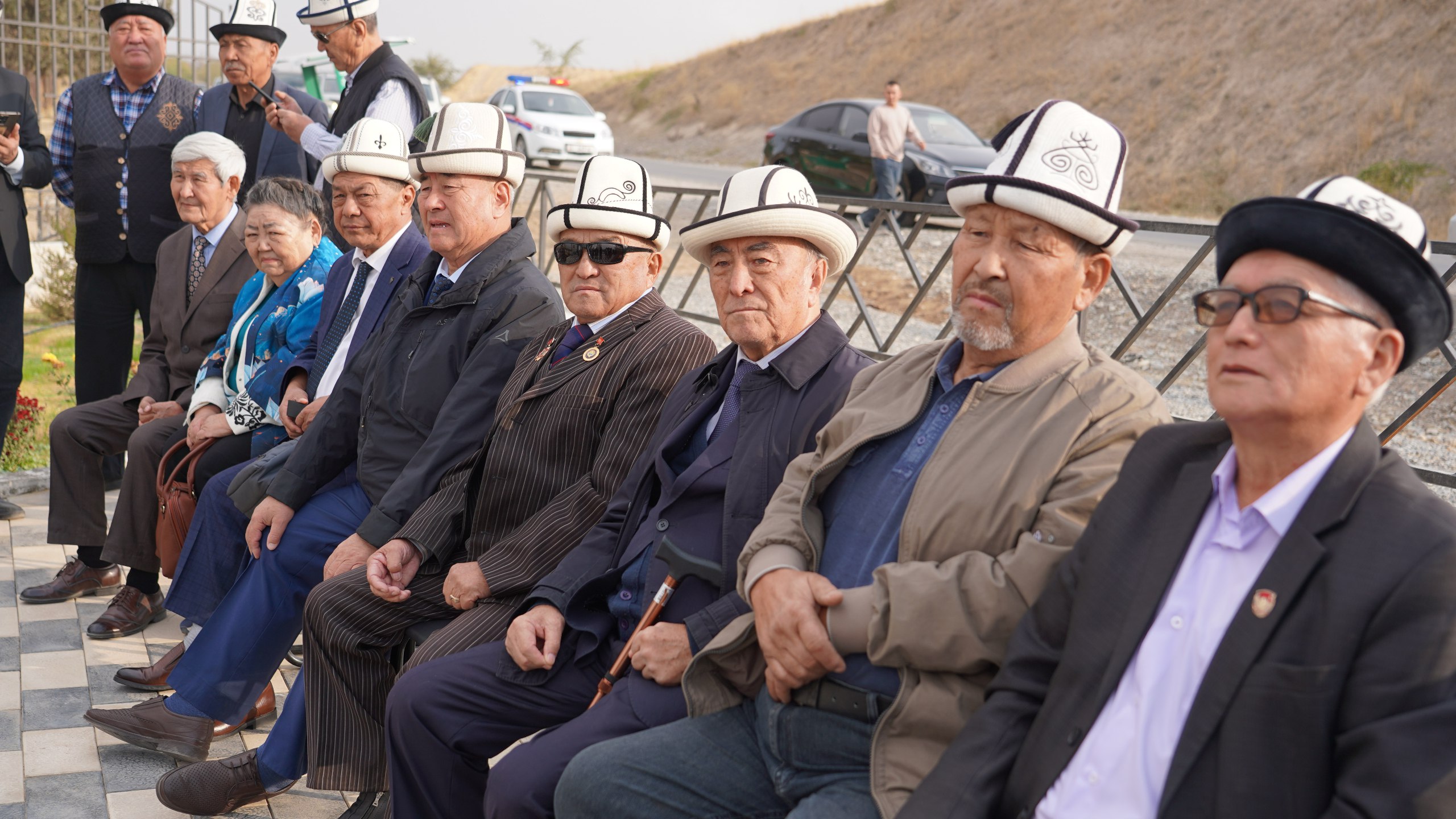 photo_5454158894969518555_w