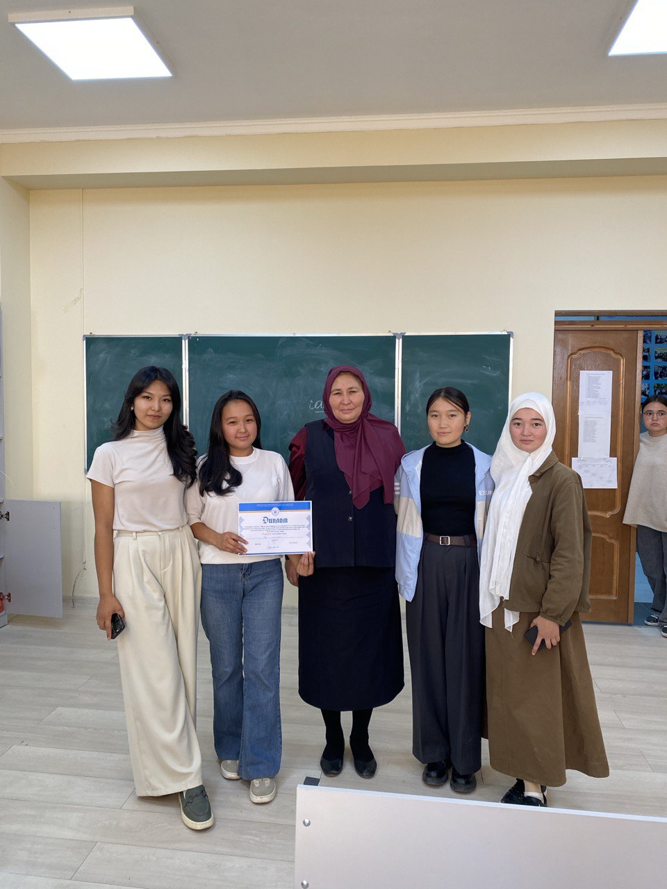 photo_5460868175051749056_y