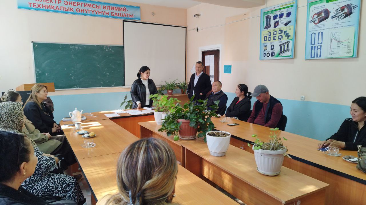 photo_5465382529277230052_y