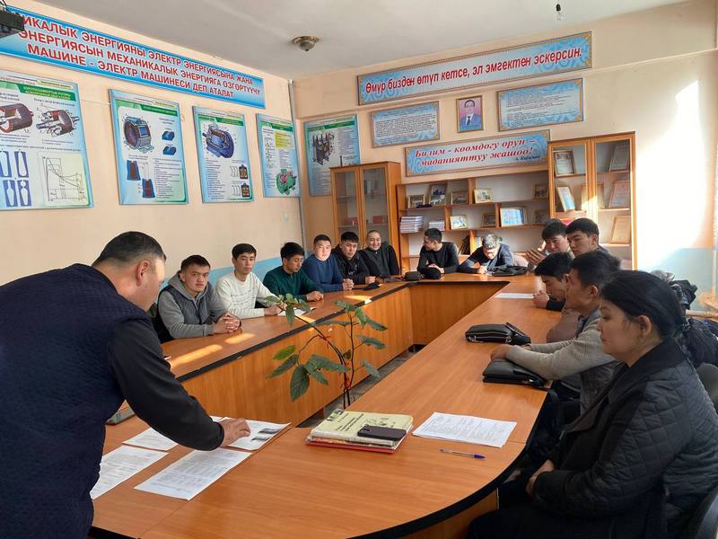 photo_5346057157994468765_y