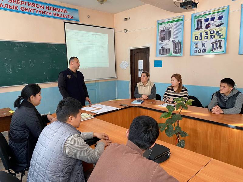 photo_5346057157994468767_y