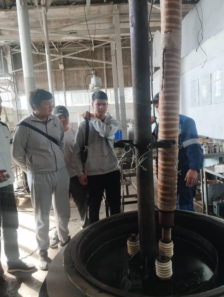 photo_5472142258045319861_y