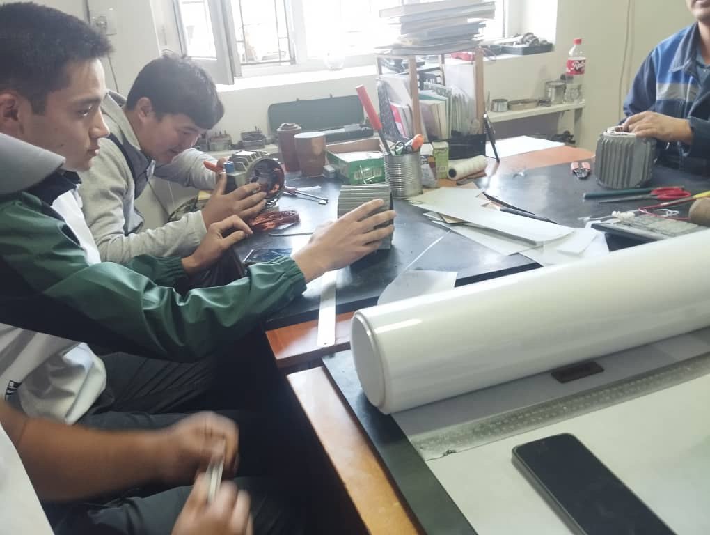 photo_5472142258045319872_y