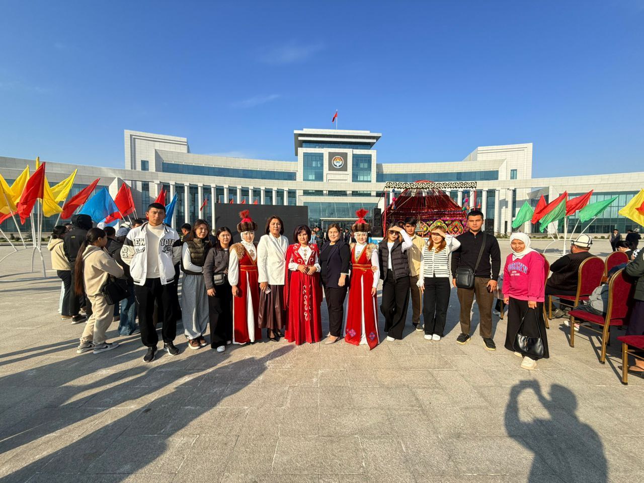 photo_5190442285177895506_y