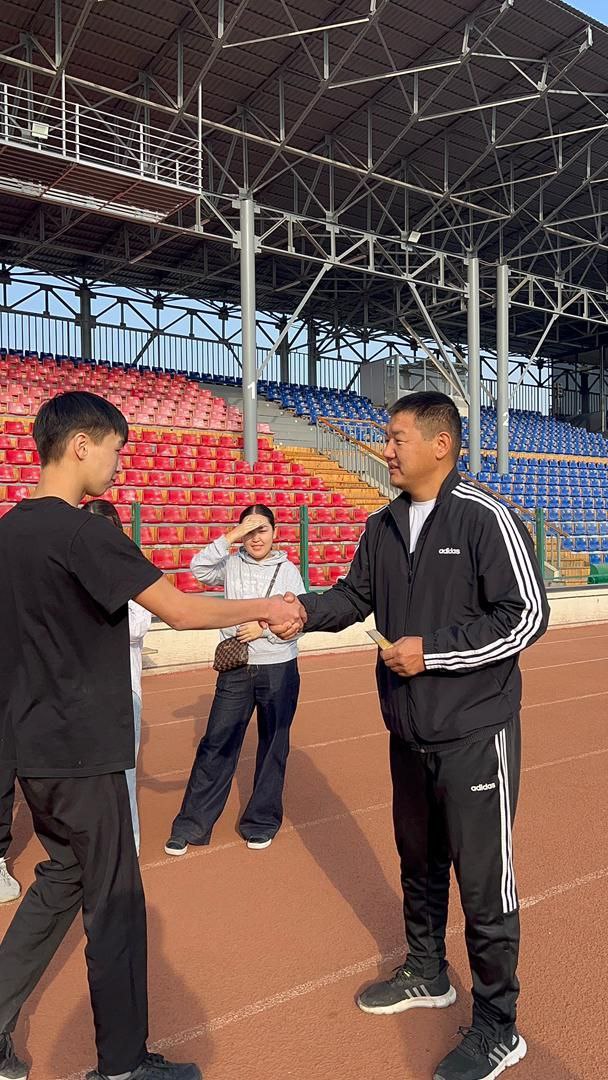 photo_5190442285177895679_y