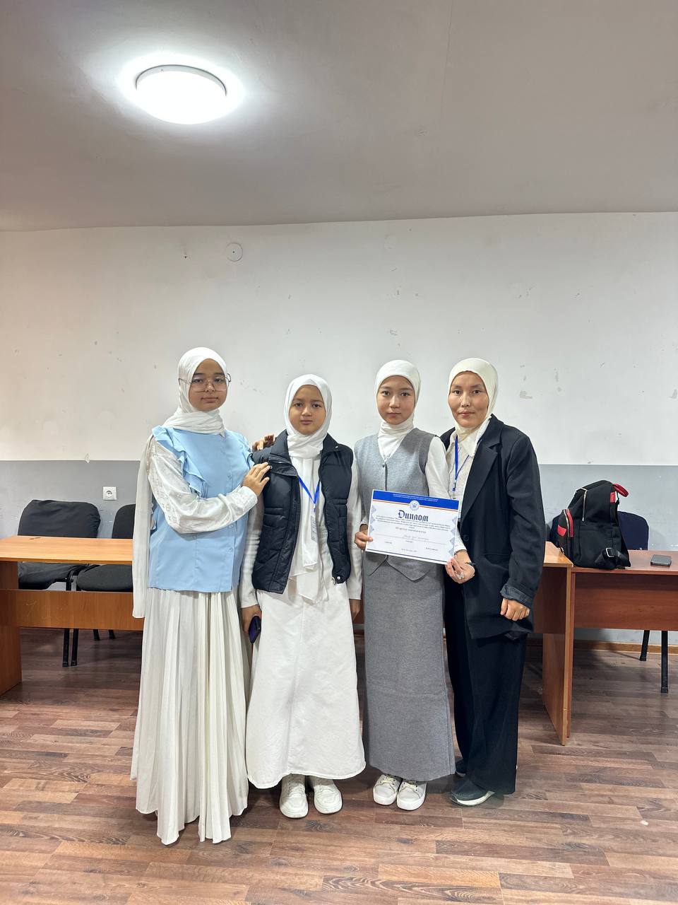 photo_5188154884380292588_y