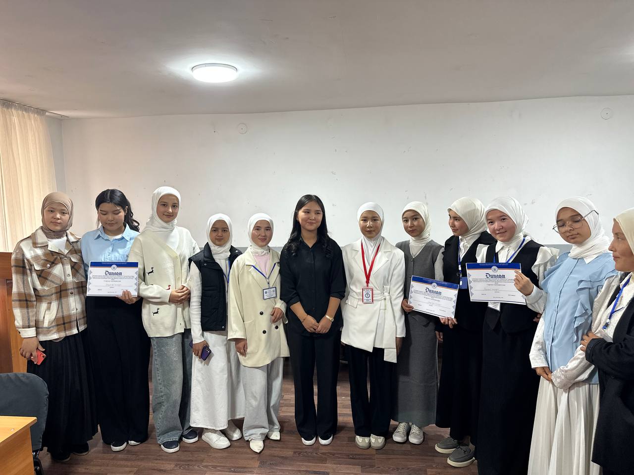 photo_5188154884380292581_y