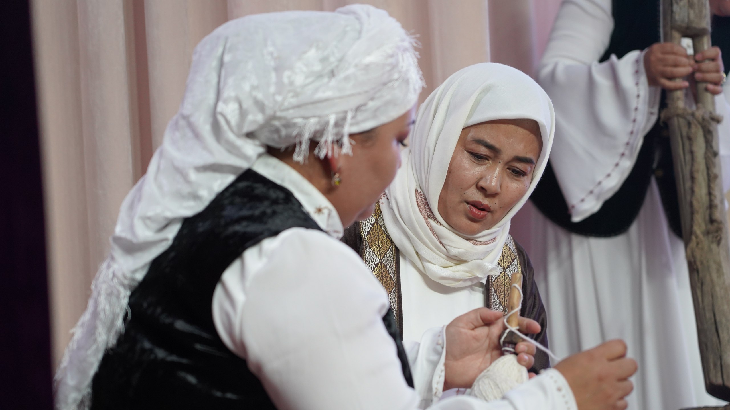 photo_5195358394939209620_w