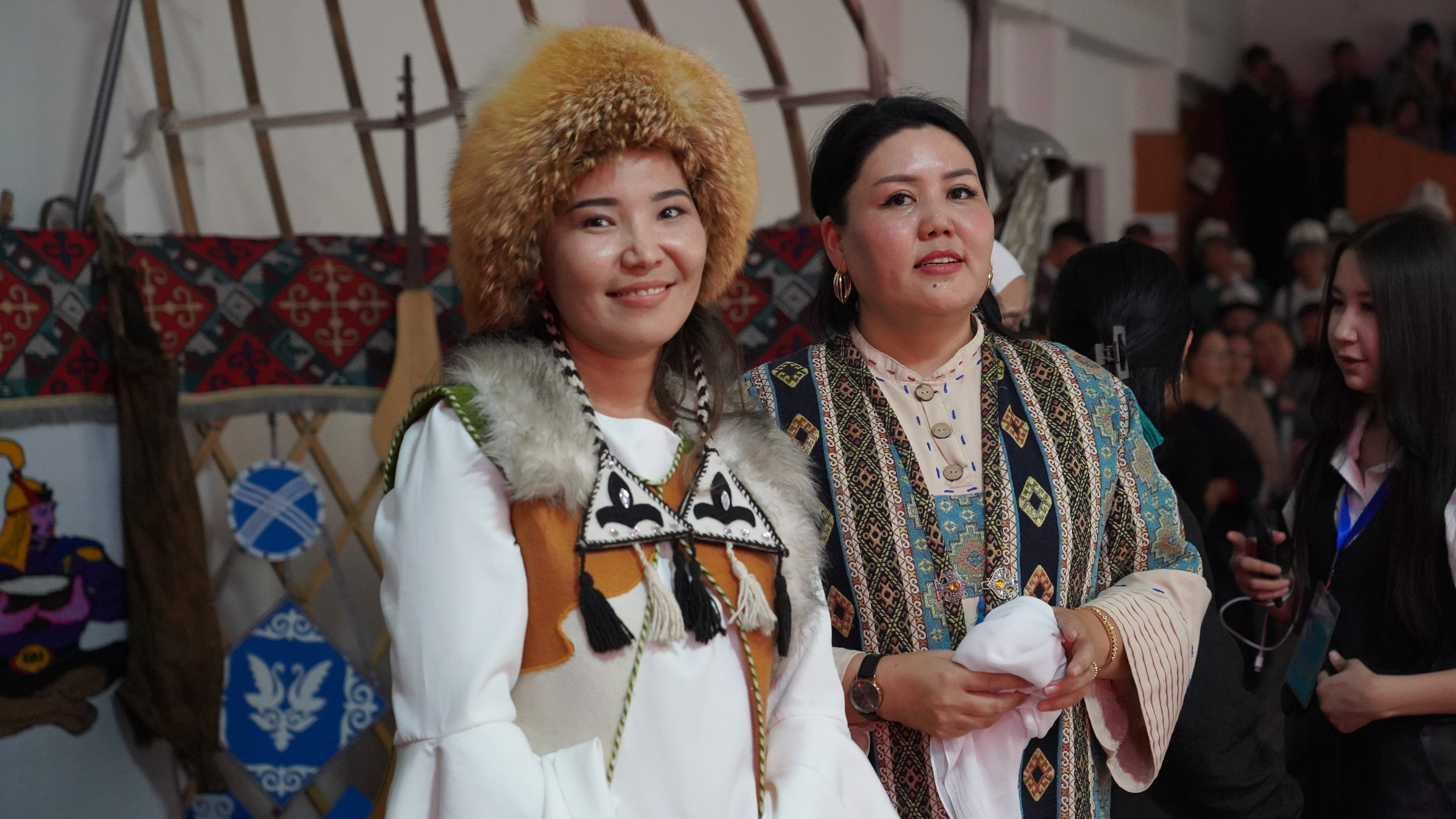 photo_5195358394939209596_w