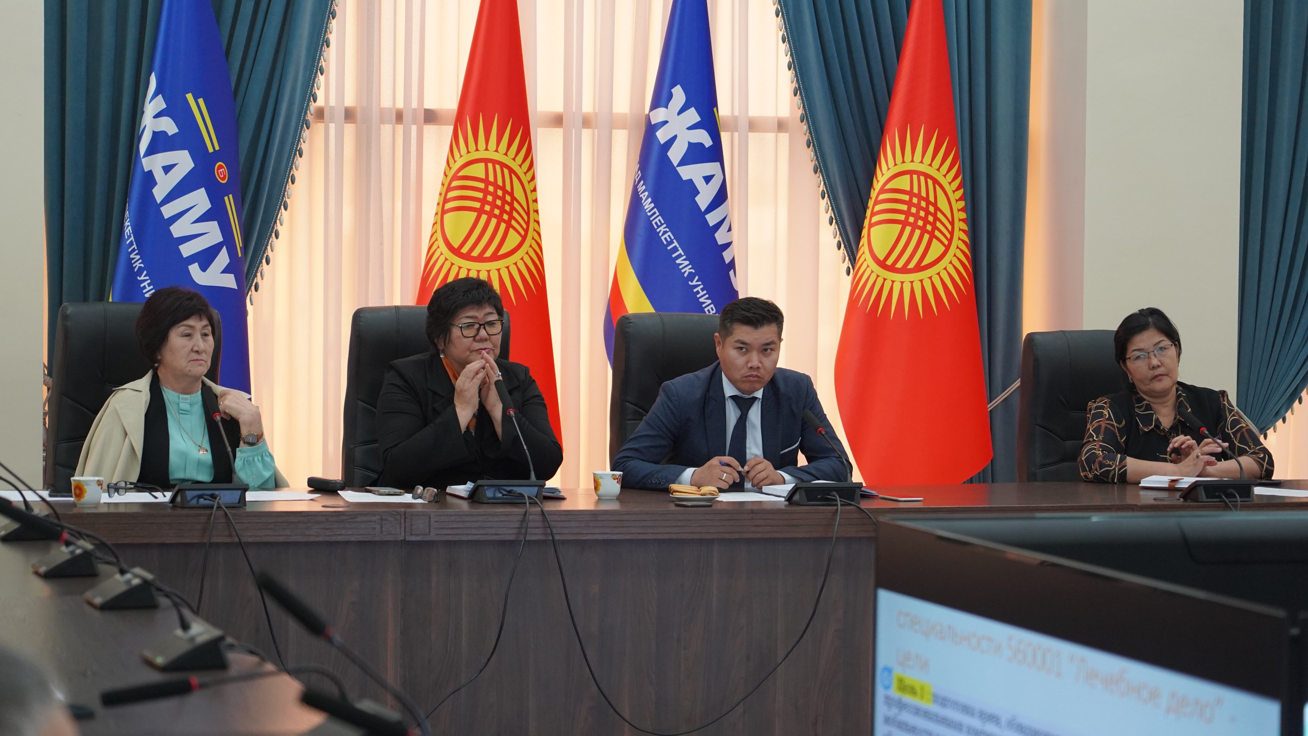 photo_5195358394939209612_w