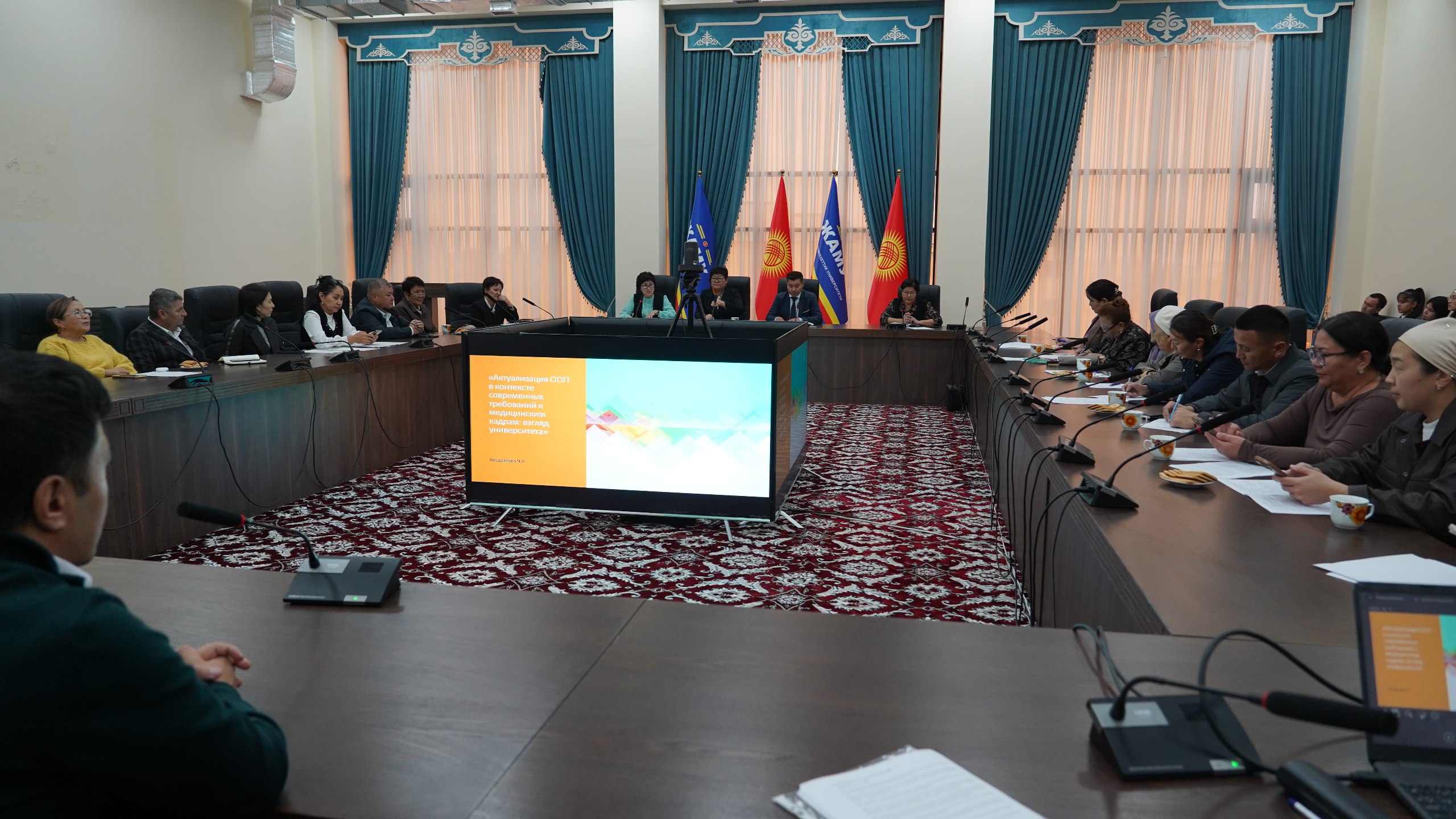 photo_5195358394939209609_w