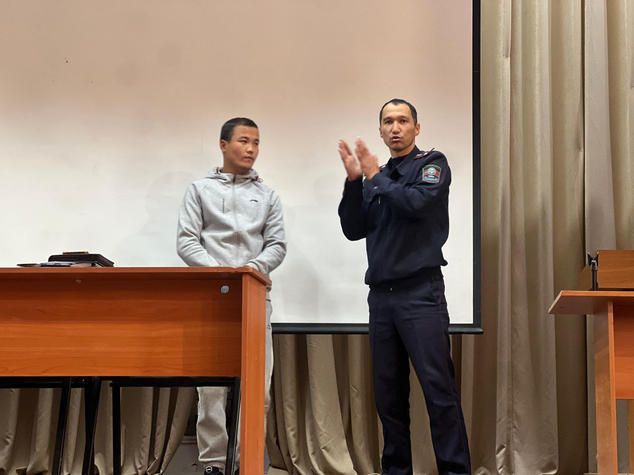 photo_5195217880789157016_y