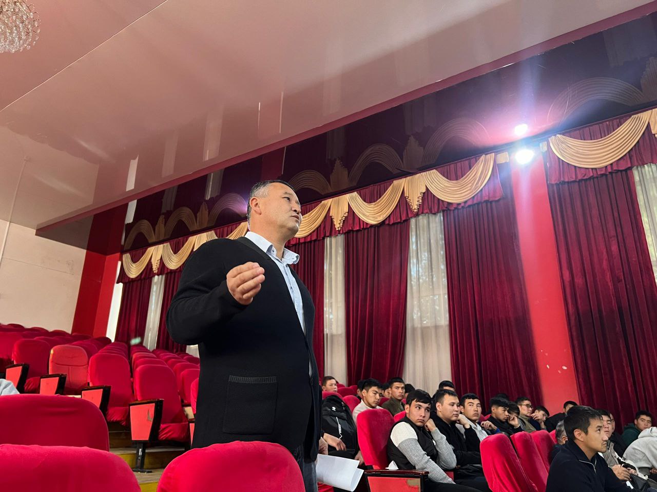 photo_5195217880789157010_y