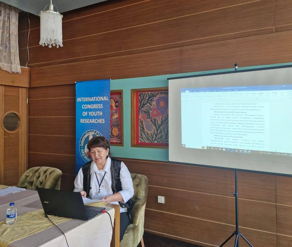 photo_5206233376690473909_y