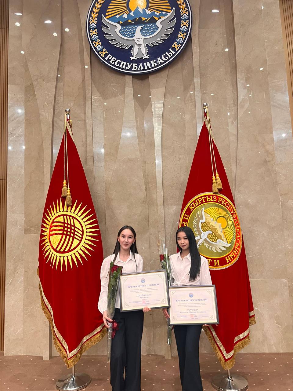 photo_5206233376690474062_y