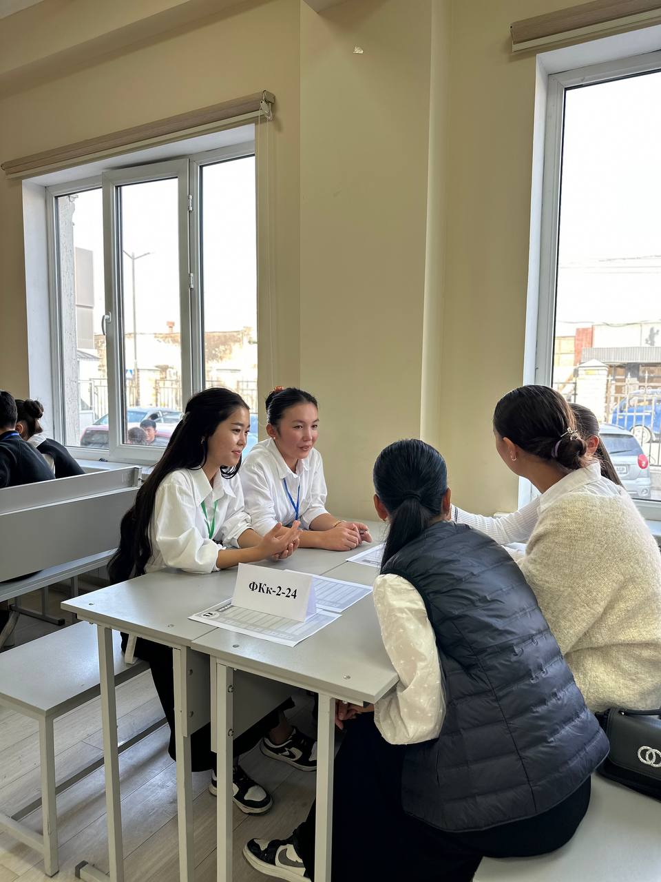 photo_5208862631115033723_y