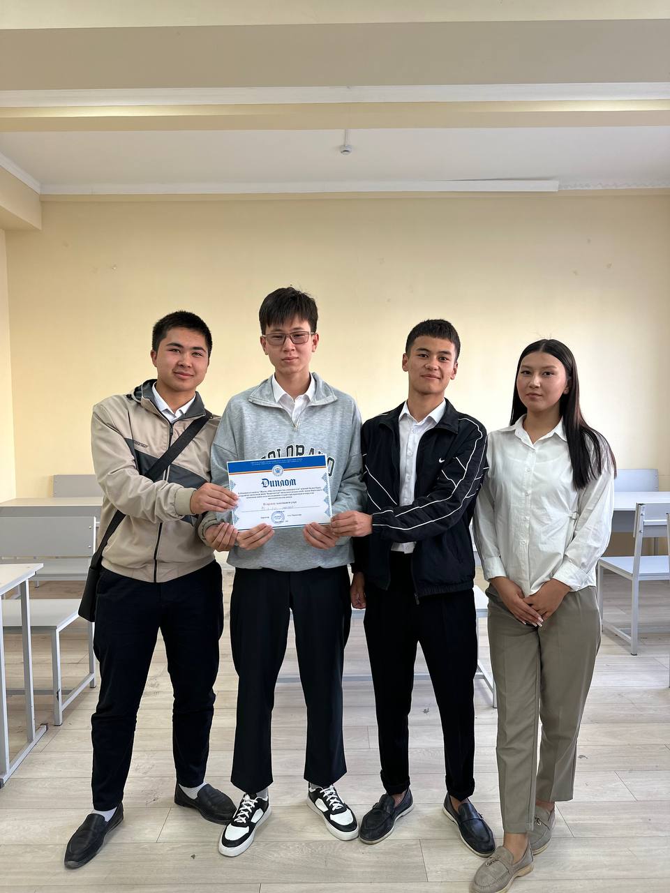 photo_5208862631115033720_y