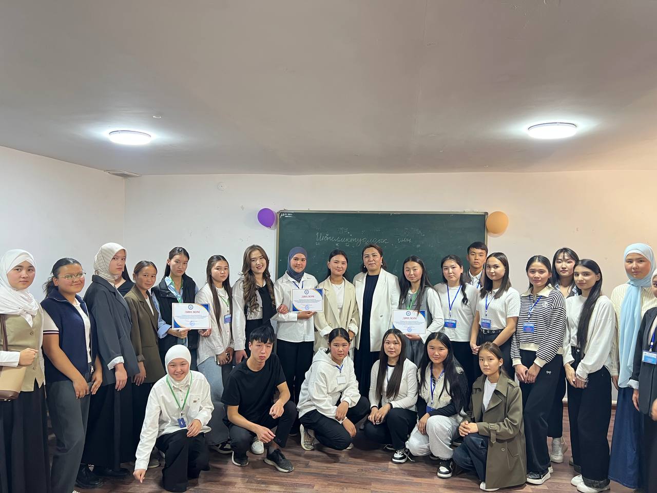 photo_5208862631115033790_y