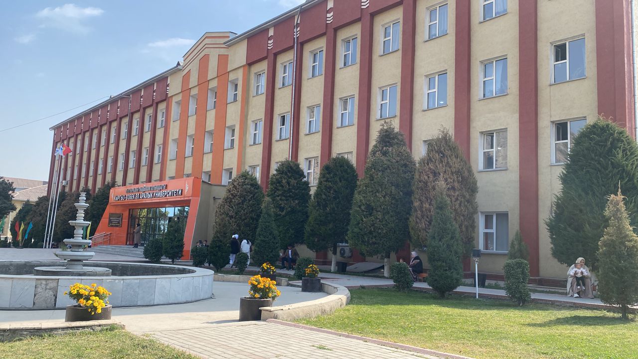 84489c61-7aa6-443b-a51c-a0b0e510d832