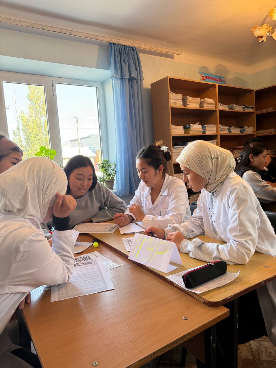 photo_5219862227043683868_y