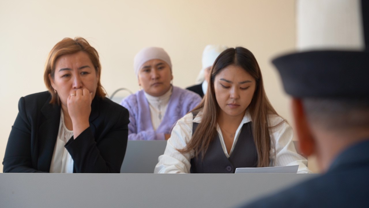 photo_5233302493972859717_y