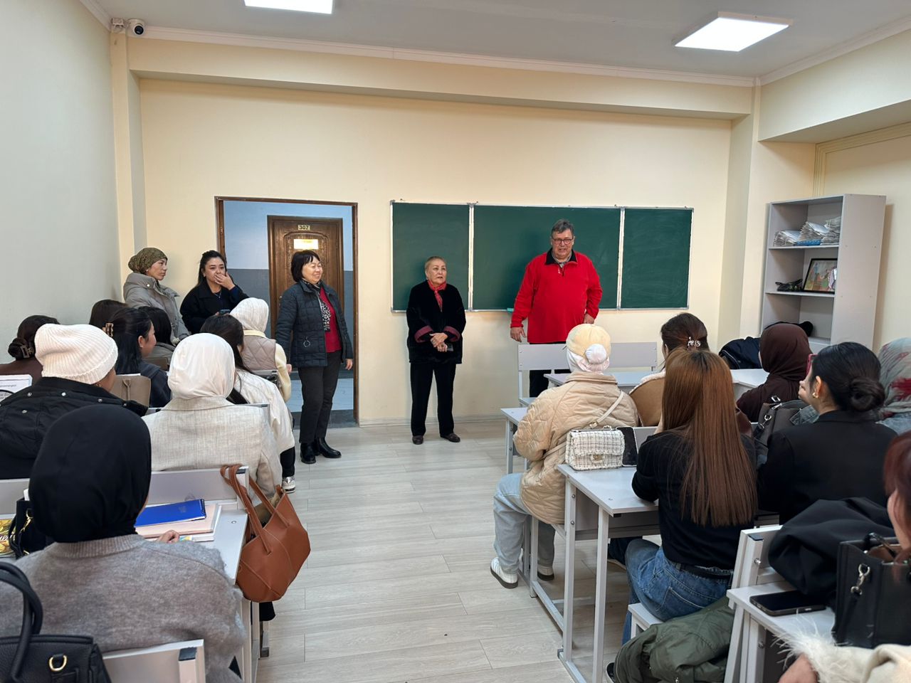 a7af798d-4fcc-43ac-a2c0-1d02cf0f470e