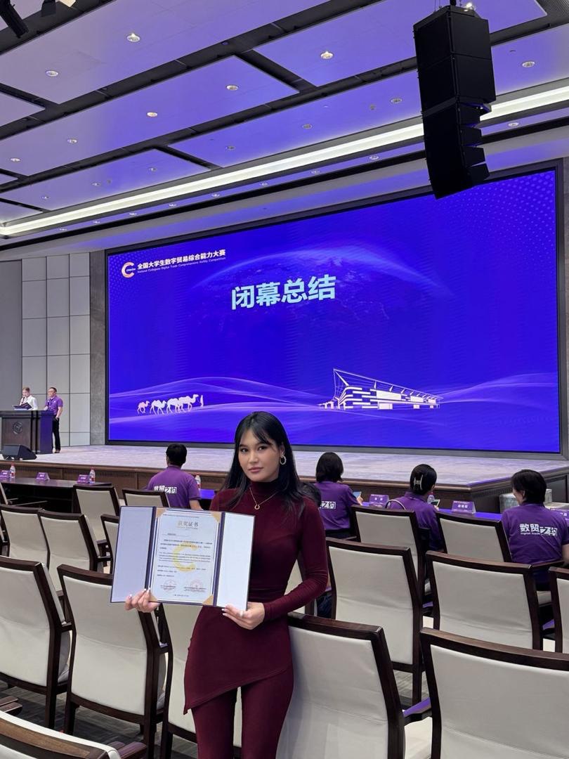 photo_5240266770558422346_y