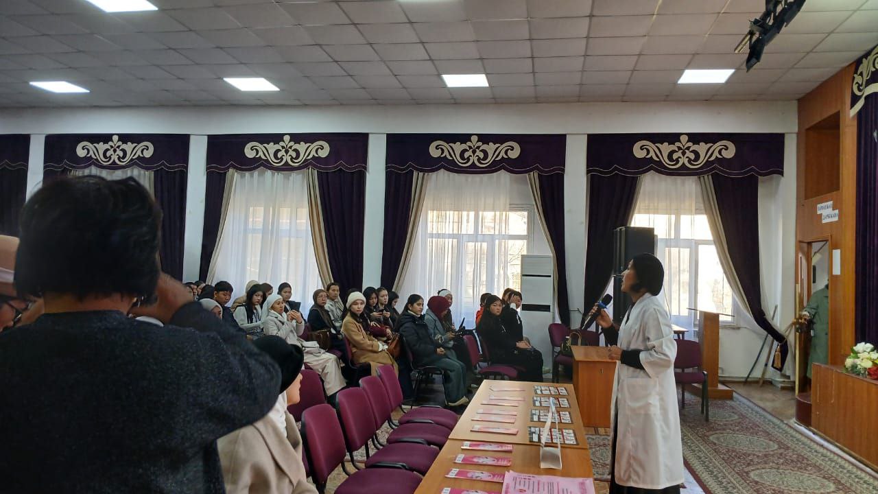 photo_5251485882265570549_y