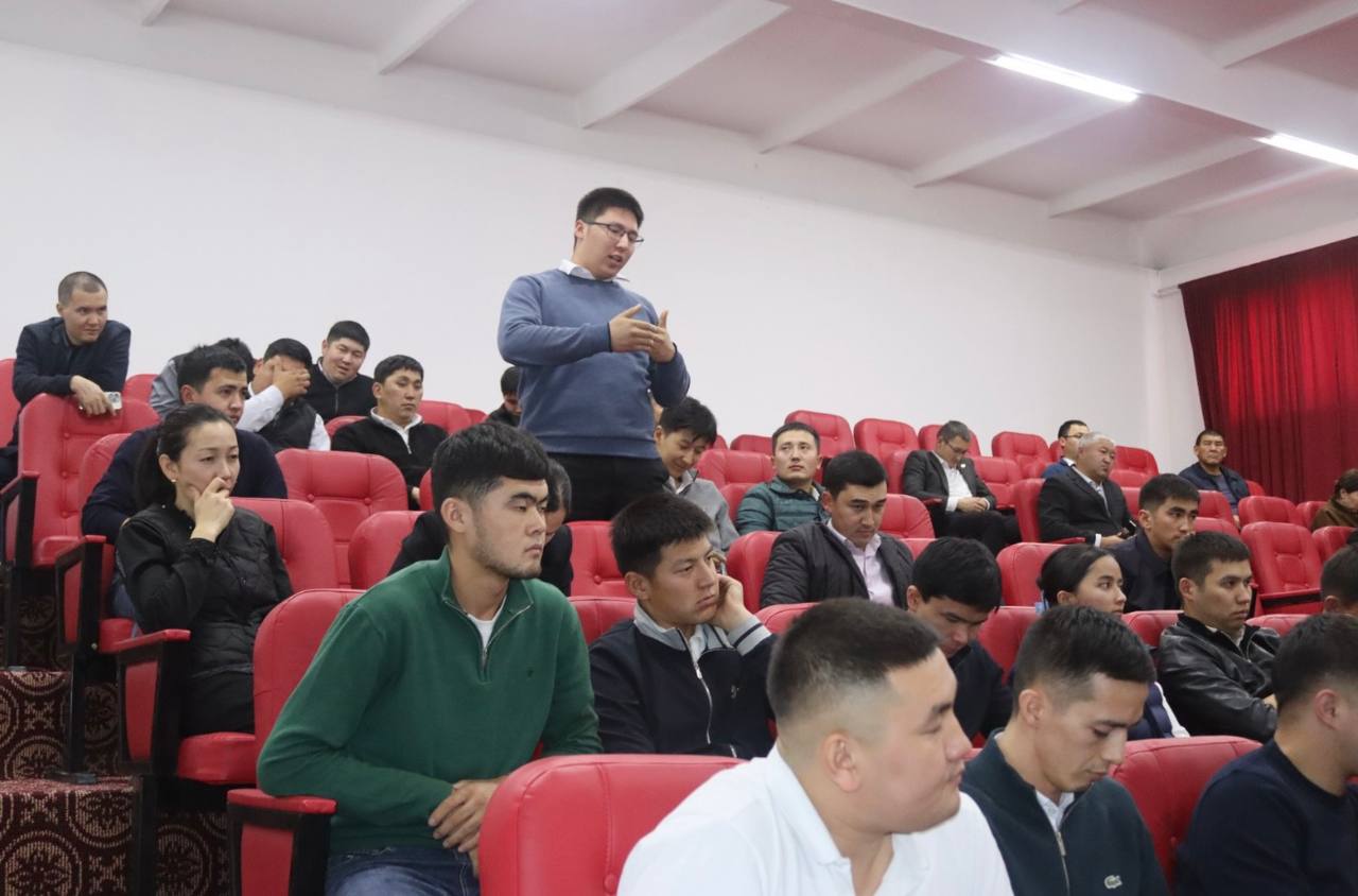 photo_5255889692622786574_y